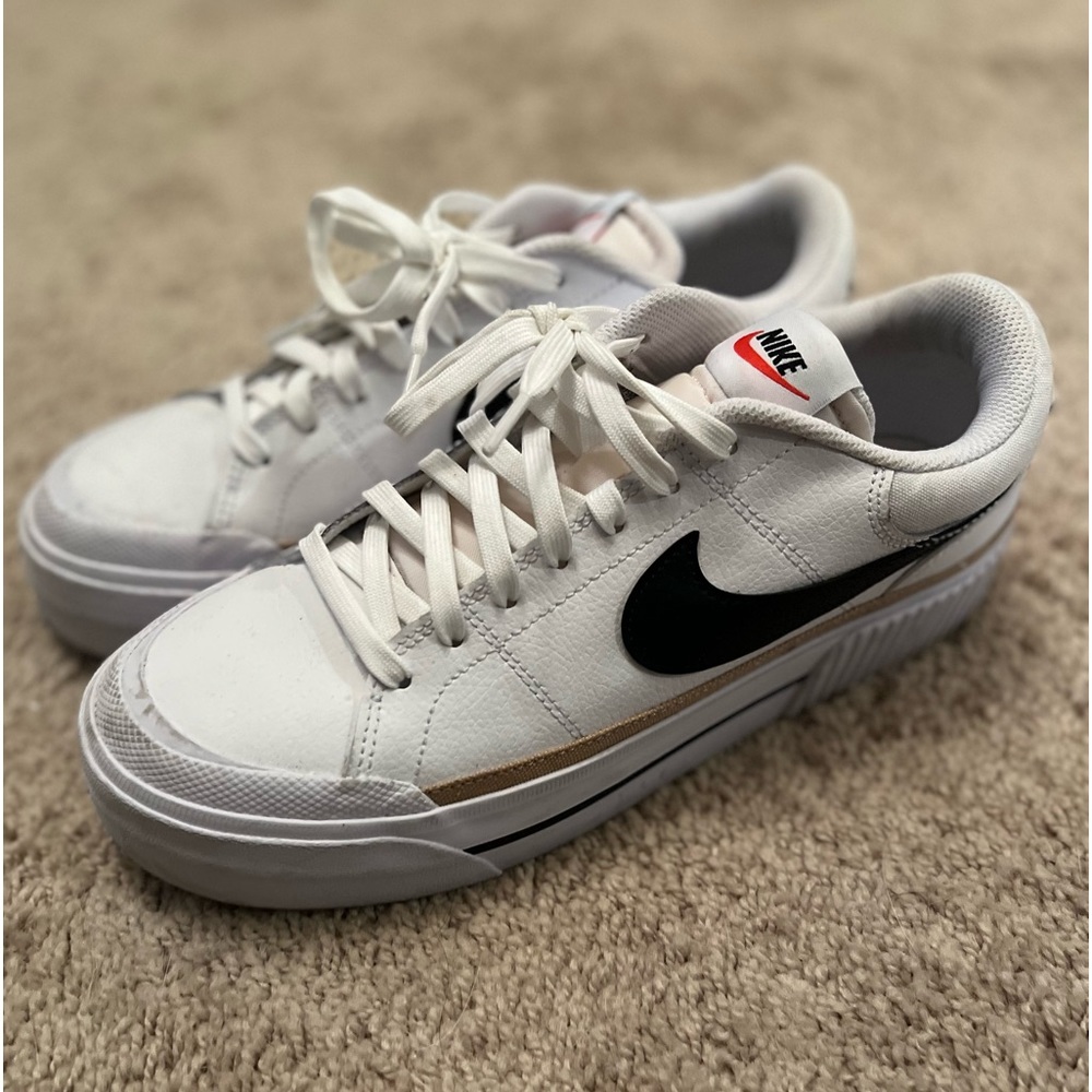 Nike Women’s Court Legacy sneakers